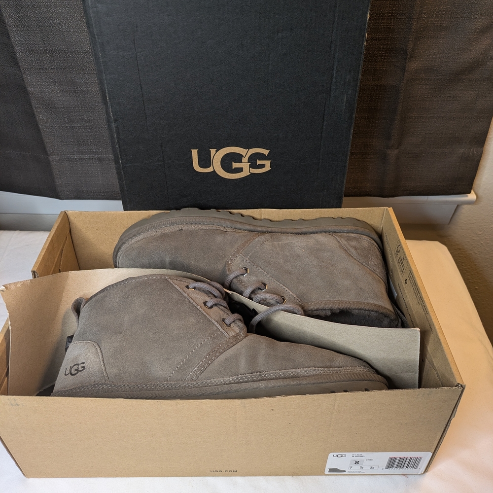 UGG Men's Tan Chukka Boots